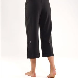 NWOT Cropped Lulu Lemon pants